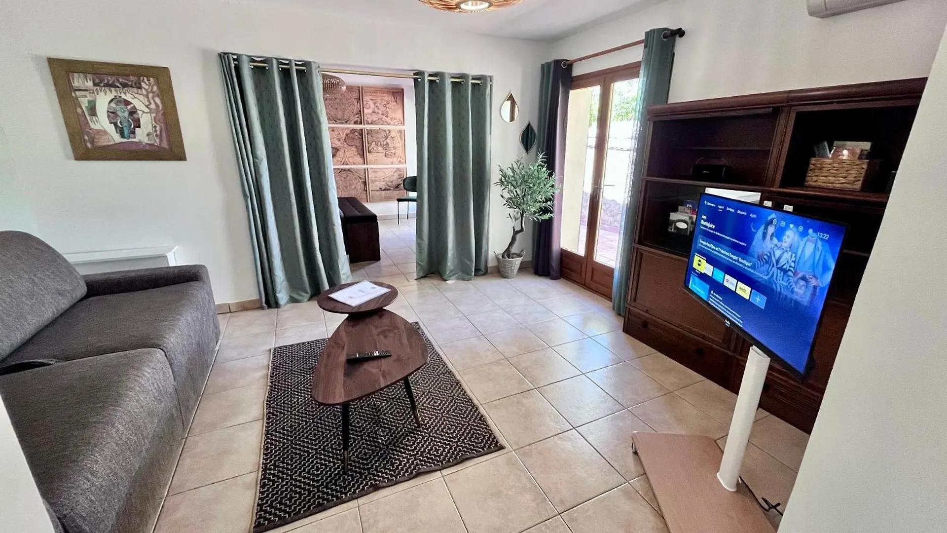 O Mas Hotel Montauroux Guest house